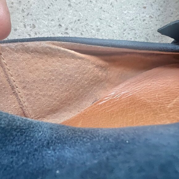 Kenneth Cole Gentle Souls Womens Size 9 Blue Suede Flats With Ruffled Trim - Picture 9 of 12